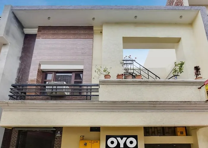 Hotel Aashirwad Chandigarh