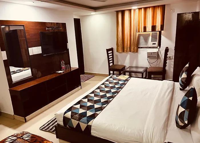 Hotel Vista Premium Tark A Family Hotel Near Igi Airport Delhi New Delhi