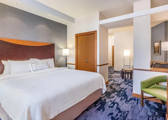 Fairfield Inn And Suites By Marriott Madison East