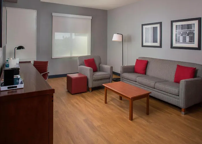 Four Points By Sheraton Houston Hobby Airport