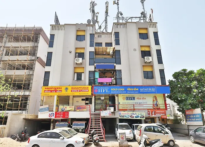 Hotel O Red Apple Ahmedabad