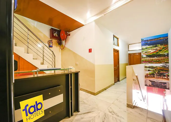 Fabexpress Skylark Hotel Chandigarh