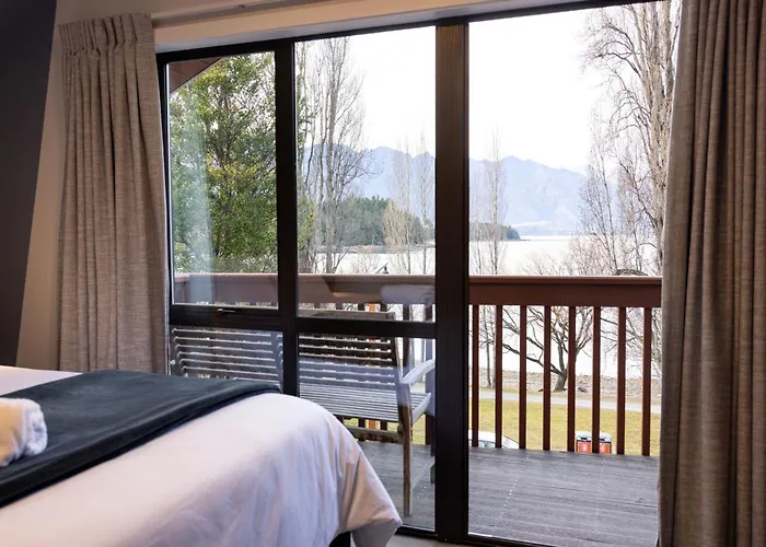 Haka House Queenstown Lakefront