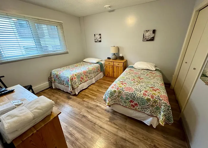 Laura'S Lodge Saskatoon