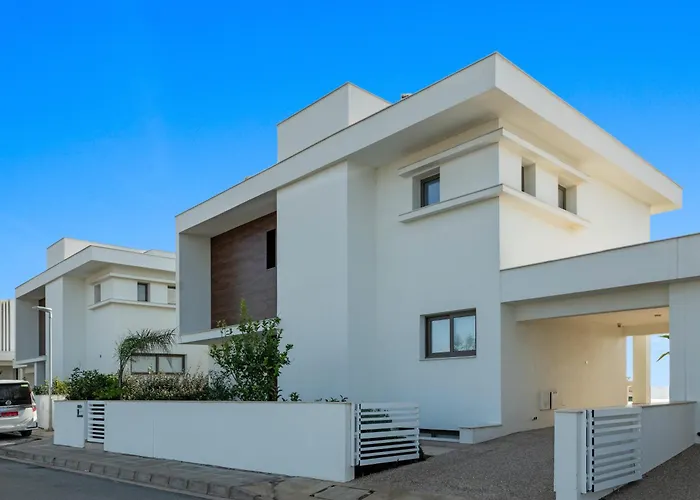 Serenity Waves Villa 2 Larnaca