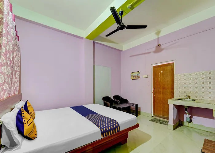 Hotel O Home Trimurti Guest House Guwahati