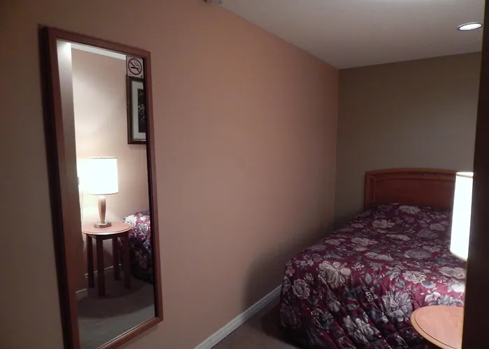 Nox Hostel Toronto