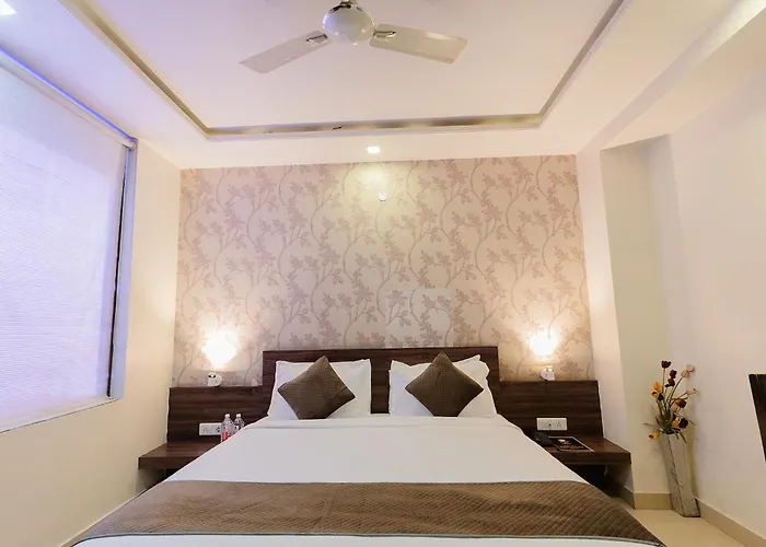 Fabhotel Signature Inn Jaipur