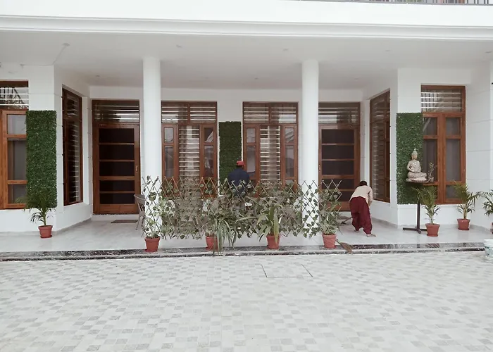 Anand Kunj Hotel Chandigarh