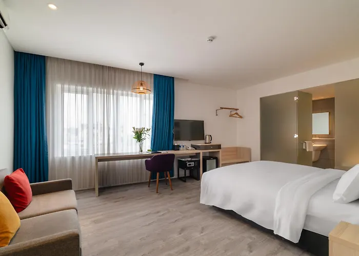 Liberty Hotel Saigon Greenview Ho Chi Minh City