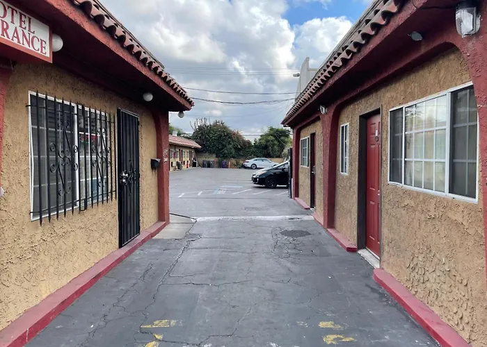Uptown Inn Long Beach