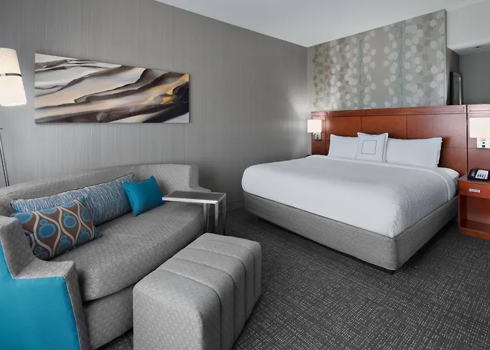 Courtyard By Marriott Flagstaff
