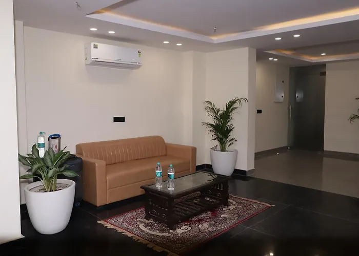 Hotel New Luxx Stay - Near Igi Airport New Delhi
