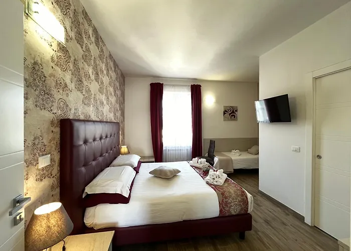 Porta Alla Croce Guest House Florence