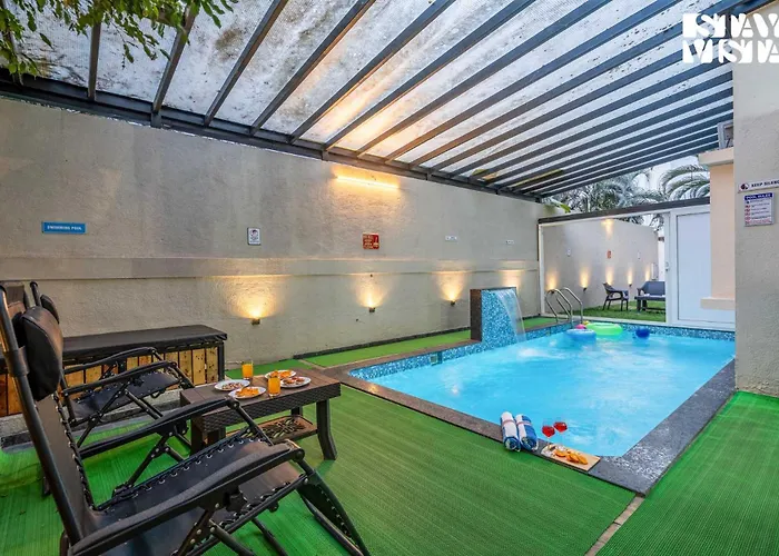 Serenity Meadows With Pool By Veo - Part Of Stayvista Nashik
