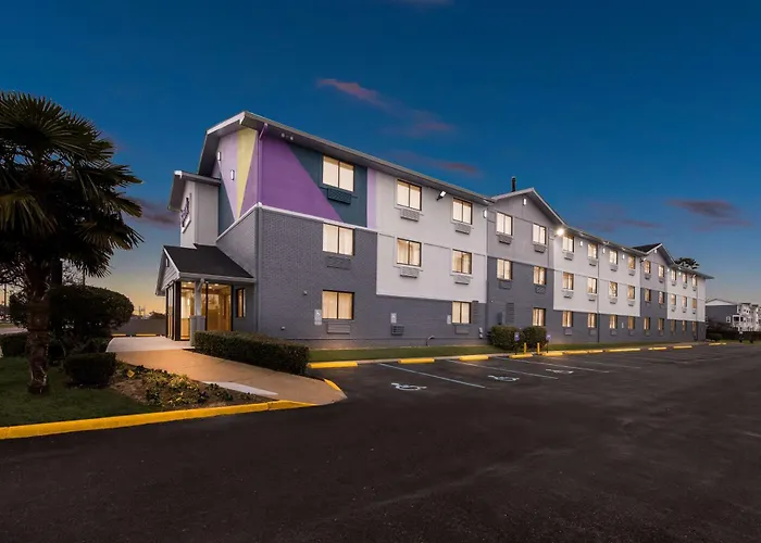 Spark By Hilton Norfolk