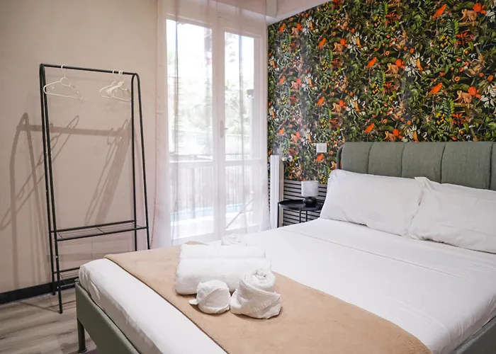 Flower Rooms Naples