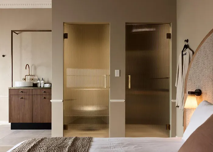 Empire Hotel Sydney