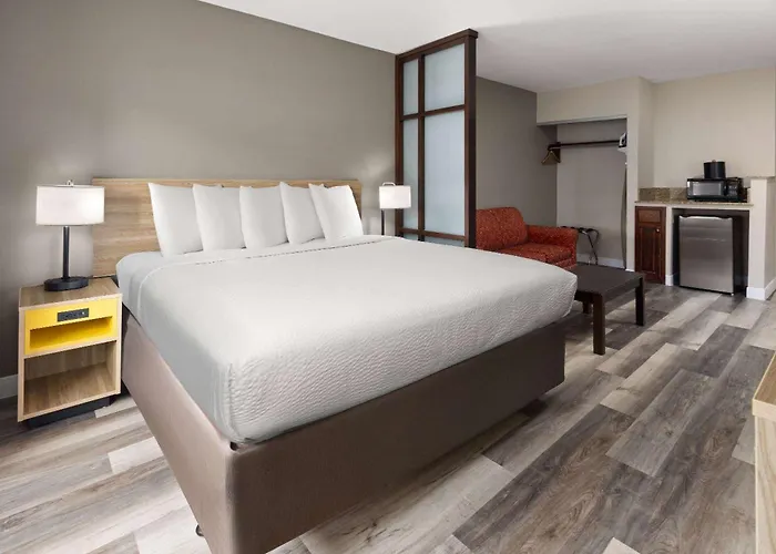 Days Inn By Wyndham Jackson Downtown