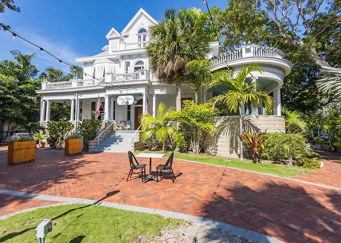 Classic King- Curry Mansion With Heated Pool! Key West