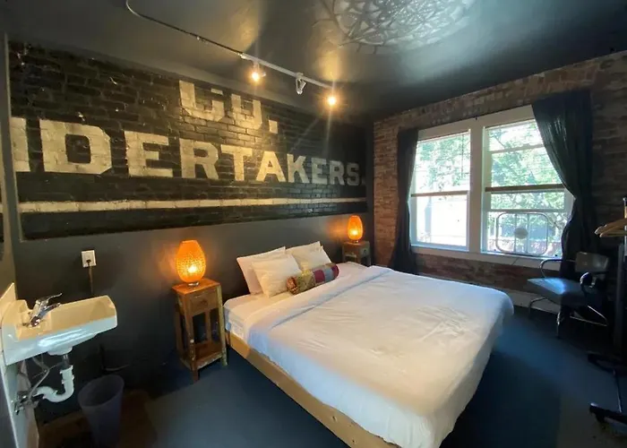 Hotel Hotel Hostel Seattle