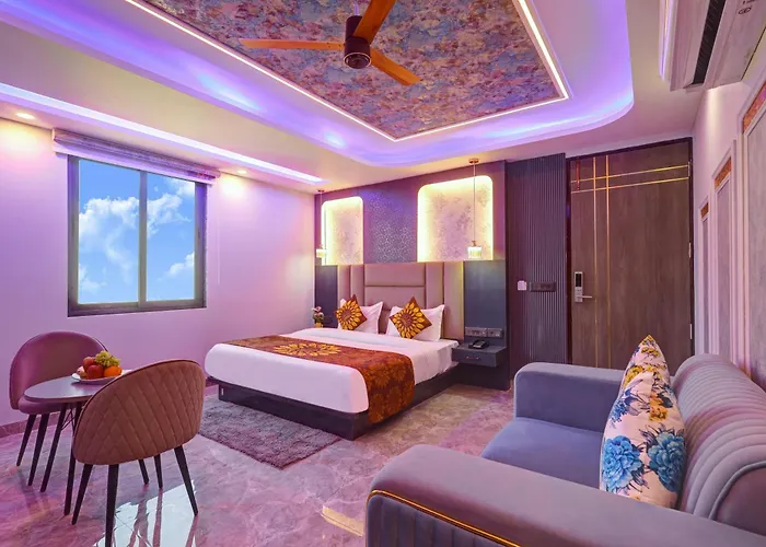 Hotel Armani Suites-Free Airport Drop New Delhi