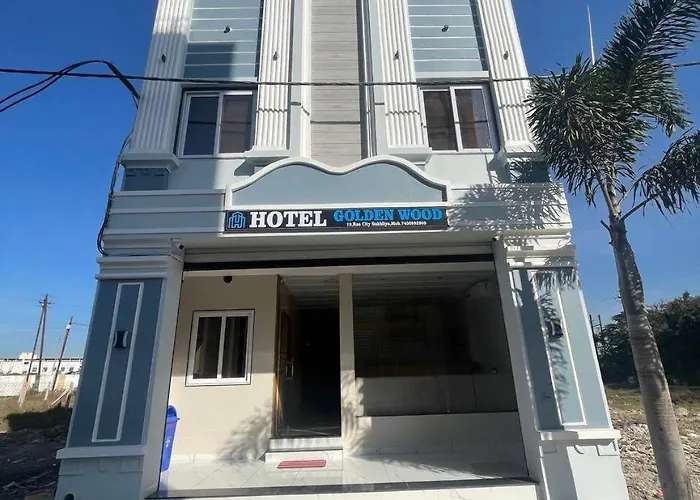 Hotel Golden Wood Indore