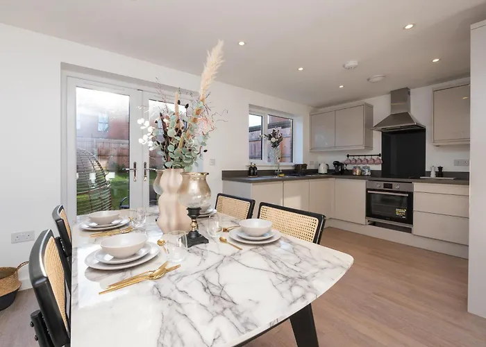 Pure Ashton By Artsy Villa Bristol