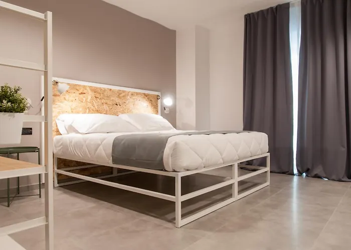Iron Hotel Bari