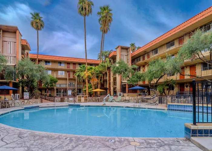 Motel 6 Phoenix, Az - Sky Harbor