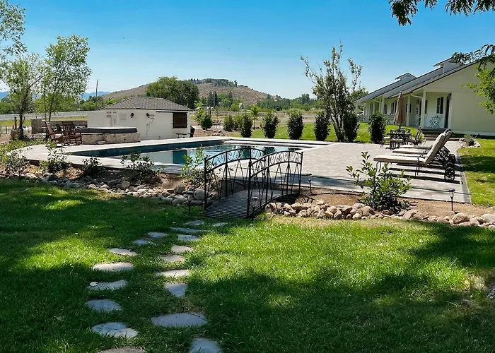 The Ranch House With A Pool Hot Tub And Fire Pit Villa Reno