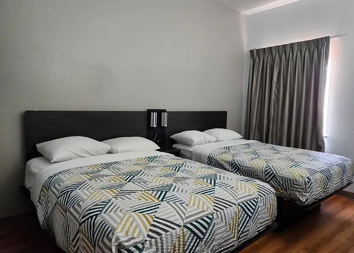 Baymont By Wyndham San Antonio Airport Hotel