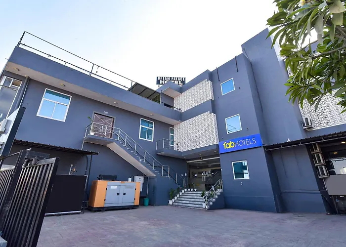 Fabhotel Dream Palace Jaipur