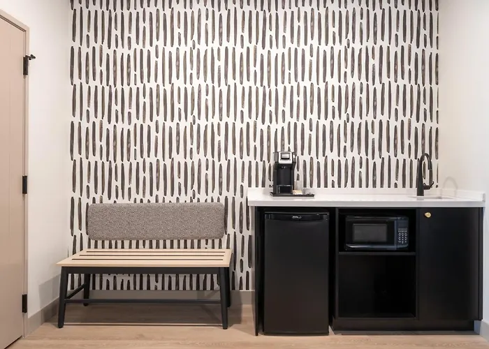 Atwell Suites Kansas City Airport By Ihg