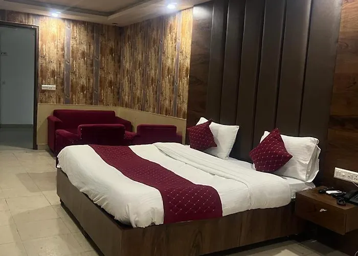 Hotel Hanuwant Palace New Delhi