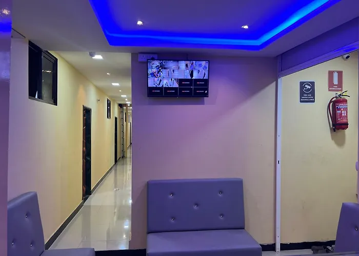 Hotel Jazz & Cabin Stay Mumbai