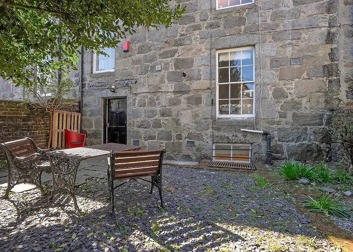 Silver Street Townhouse - Grampian Lettings Aberdeen
