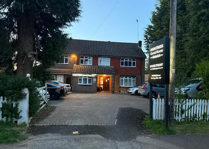 High Trees Guest House Gatwick Horley 