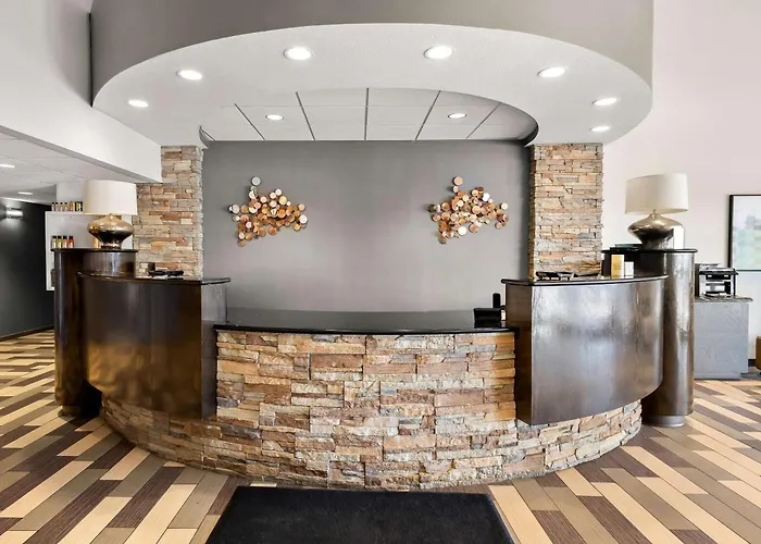 Best Western Luxbury Inn Fort Wayne