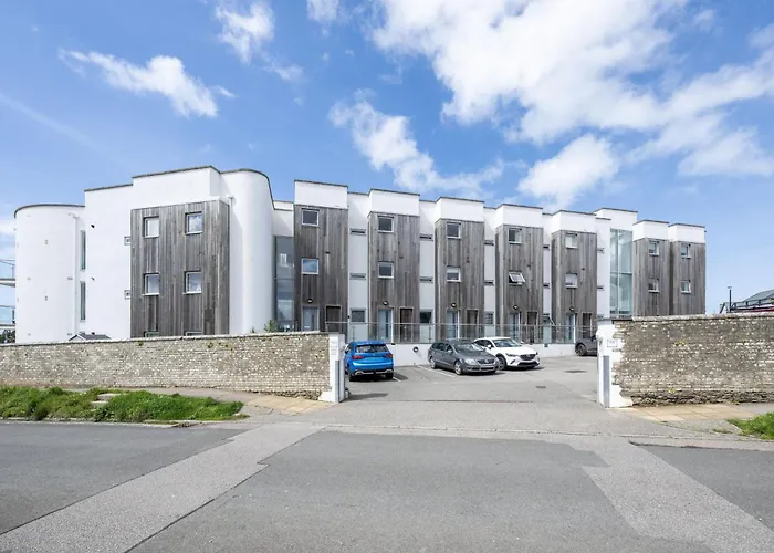 Number 2 In Lusty Glaze, Newquay Villa Newquay 