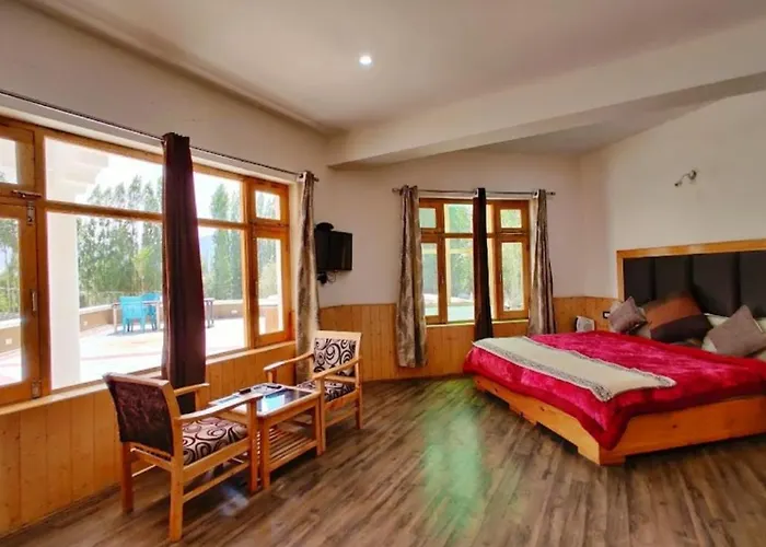 Glacier View Guest House Leh