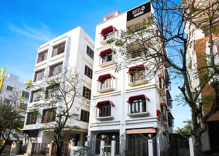 Super Hotel O Biswa Bangla Sarani Kolkata