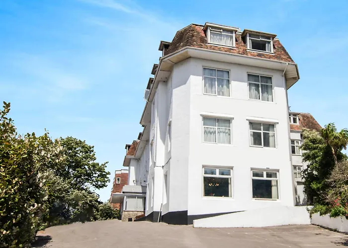 Russel Court Hotel Bournemouth Central