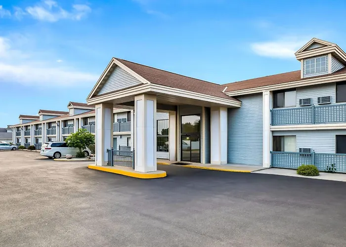 Super 8 By Wyndham La Crosse Hotel
