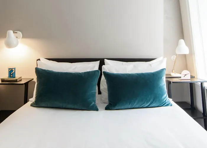 Native Bank Aparthotel London
