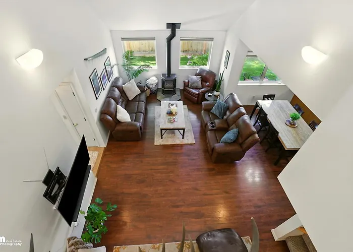 Coastal Place - Best Location In Downtown! Anchorage