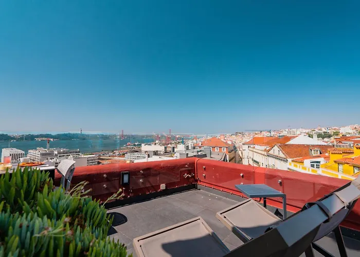 Monte Belvedere Hotel By Shiadu Lisbon