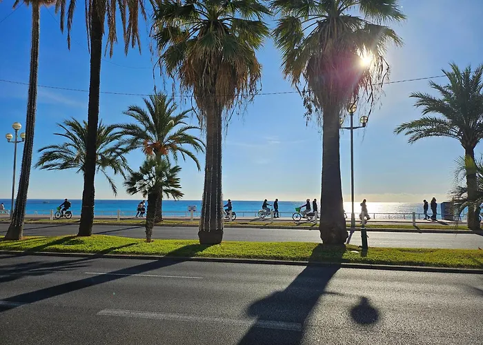 Hotel Flots D'Azur Promenade Des Anglais Nice