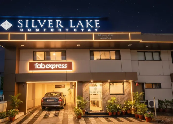 Fabhotel Silver Lake Mumbai