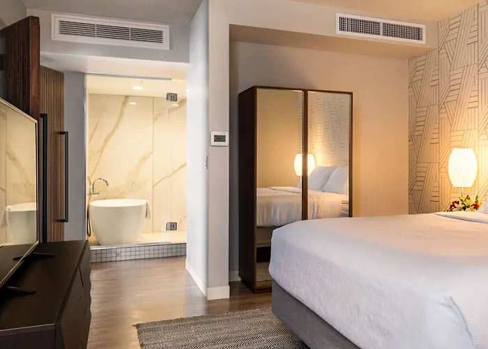 West Bay Beach, A Holiday Inn Resort Traverse City